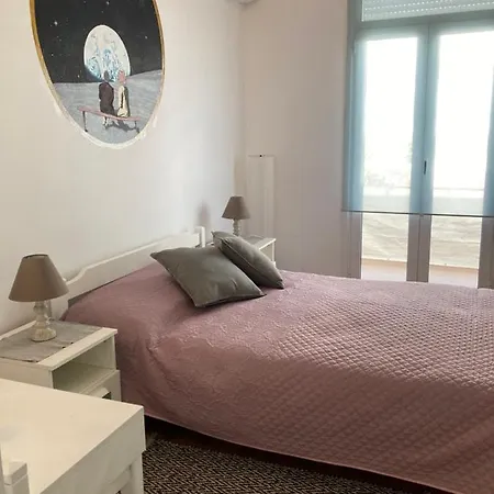 Cozy Flat At Rhodes Centre Lejlighed *