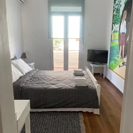 Cozy Flat At Rhodes Centre Lejlighed