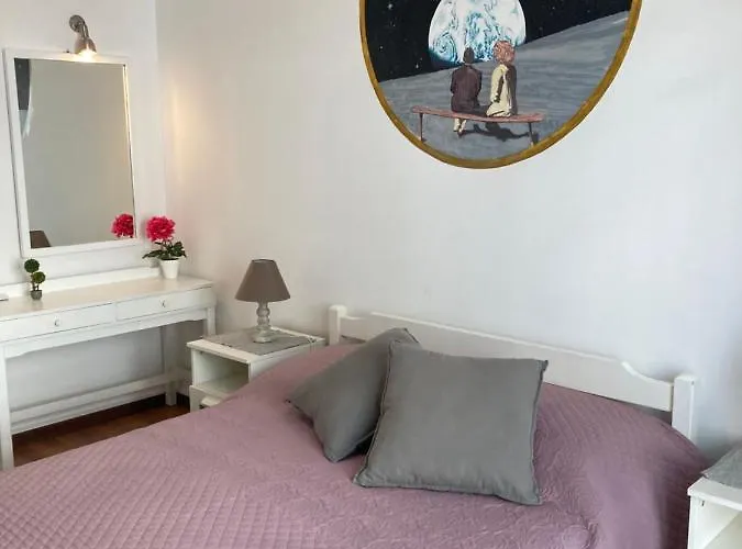 Cozy Flat At Rhodes Centre